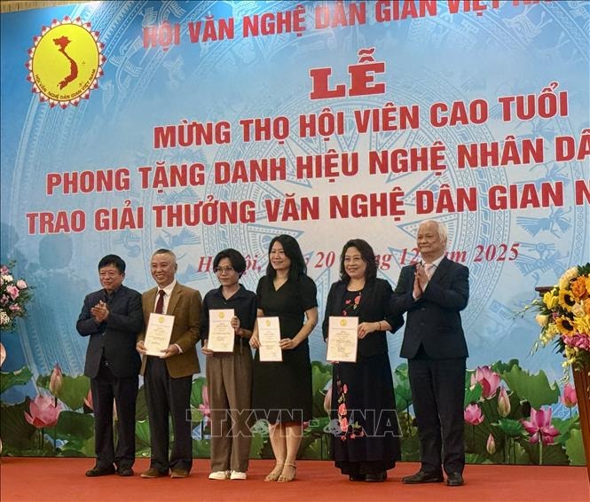 49 tác phẩm, công trình nghiên cứu được trao Giải thưởng Văn nghệ dân gian