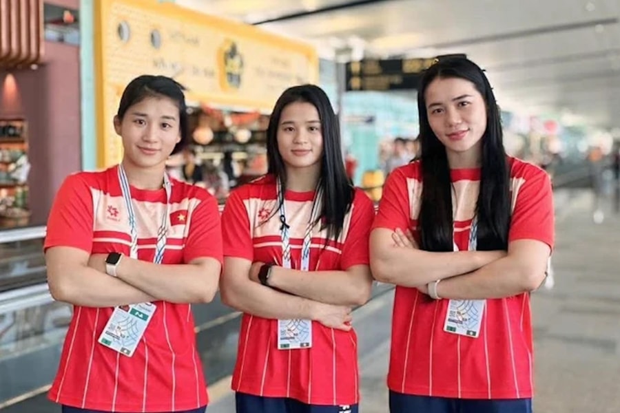 Giành 3 HCV SEA Games trở về, 3 chị em võ sĩ đau đớn nhận tin mất cha