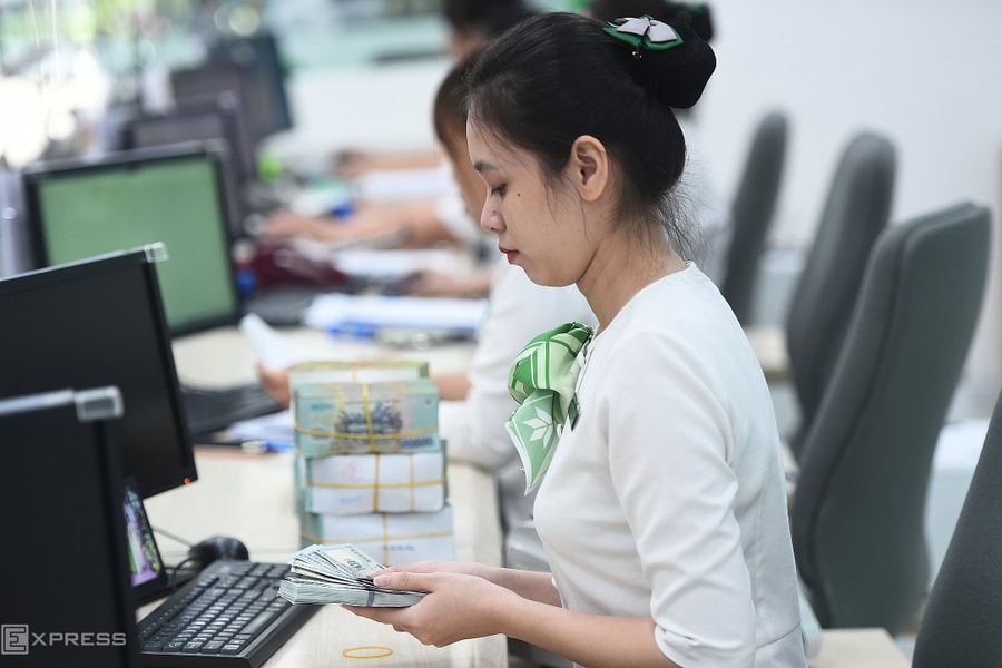 Lãi suất huy động lên 7-8% một năm