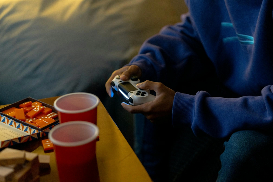 'Sống bù' lúc nửa đêm