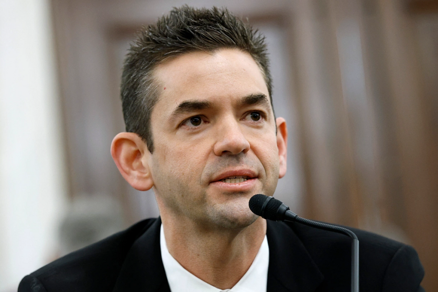 Tân giám đốc NASA thúc đẩy SpaceX và Blue Origin cạnh tranh