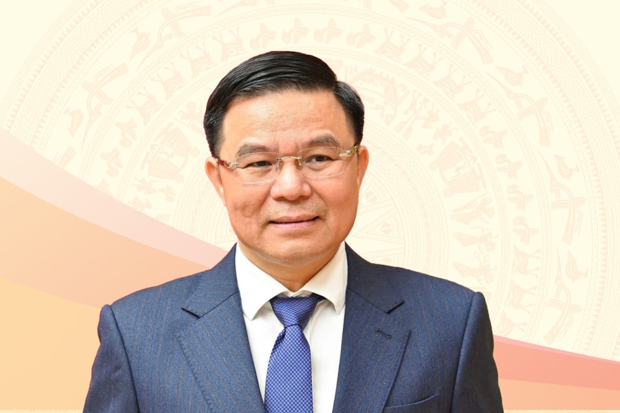 Tiểu sử quyền Bộ trưởng Công Thương Lê Mạnh Hùng