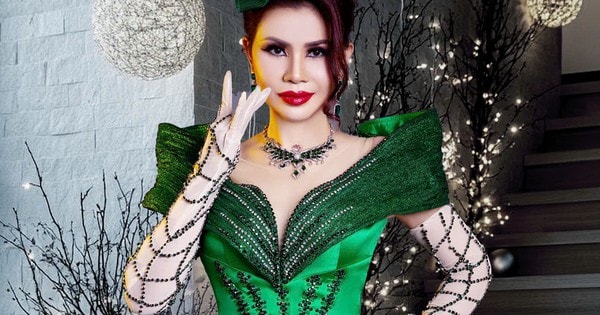 Hoa hậu Diễm Giang rạng rỡ đón giáng sinh, lan tỏa năng lượng tích cực cuối năm