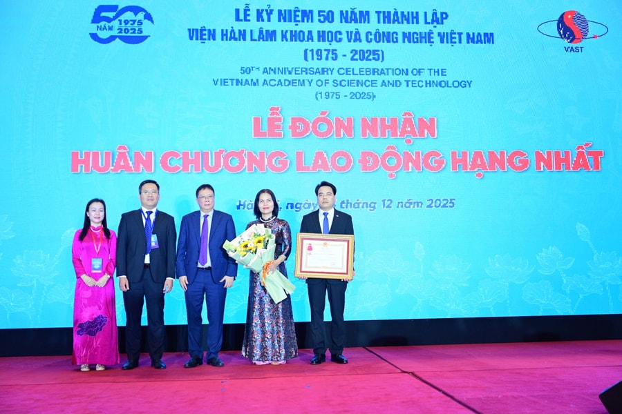 Nửa thế kỷ kiến tạo nền tảng khoa học - công nghệ quốc gia