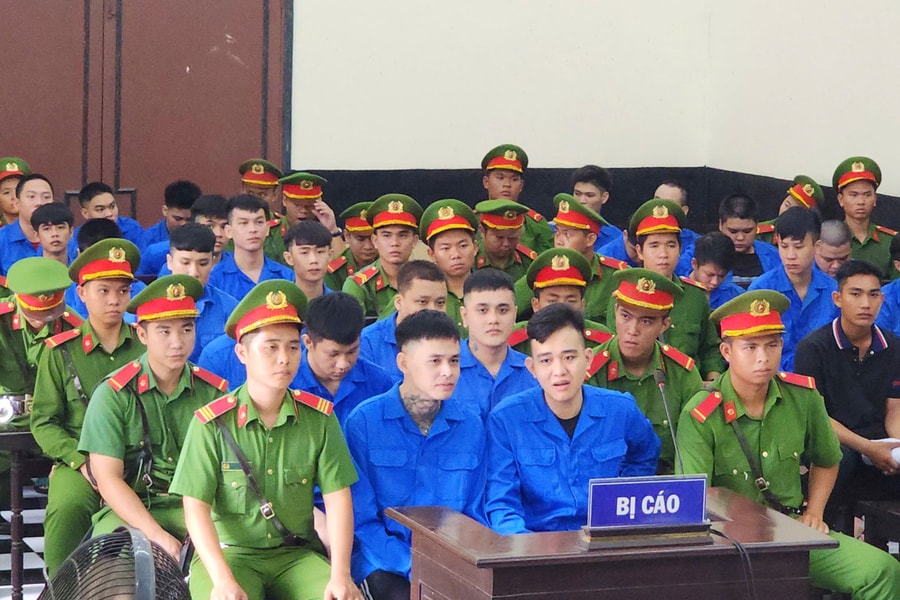 Hơn 30 thanh niên hỗn chiến, nổ súng vì món nợ tiền xăm hình