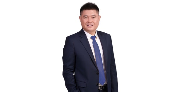 Vừa rời LPBank, "bầu" Thụy giữ chức quyền Tổng Giám đốc Sacombank