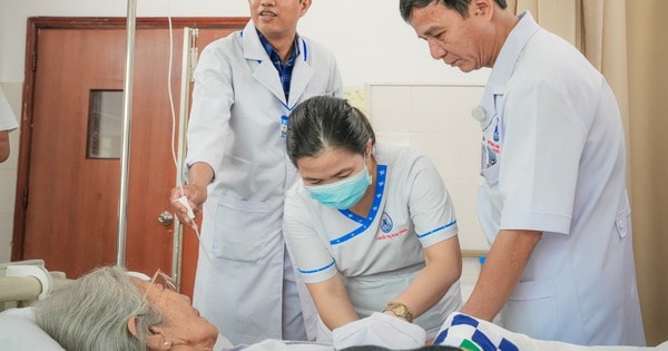 Nghệ sĩ ưu tú Phi Điểu nhập viện do nhiễm trùng huyết