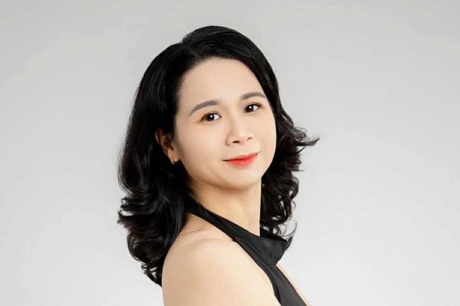 Mẹ ba con đảo ngược tuổi sinh học, thu nhỏ 26 cm vòng bụng