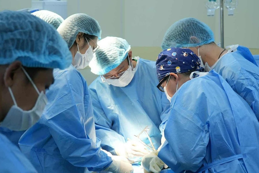 Tưởng bong gân do chơi pickleball hóa tổn thương sụn - xương