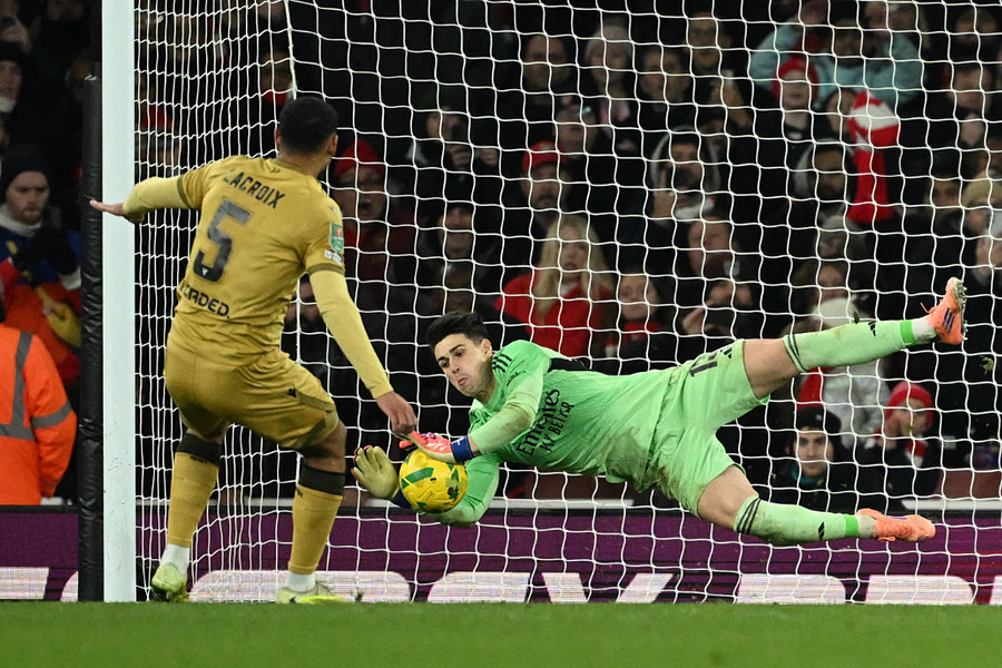 Arsenal vào bán kết Cup Liên đoàn