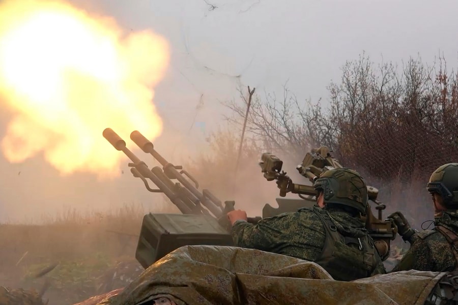 Ukraine xác nhận rút khỏi chốt chặn phía đông 'vành đai pháo đài'