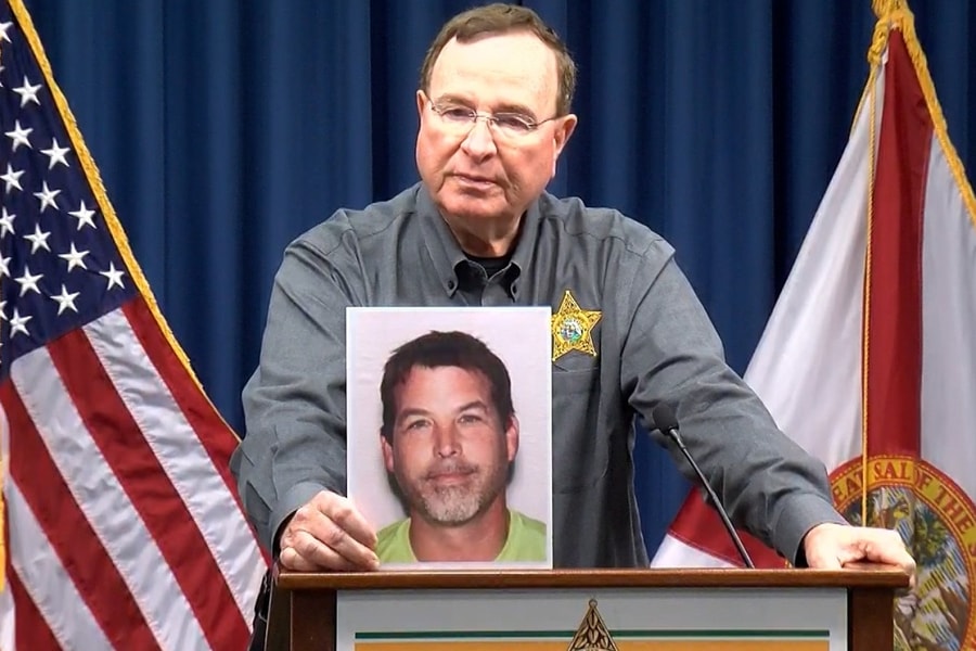 Cô bé sống sót thần kỳ khi bị bố dượng nổ súng vào mặt