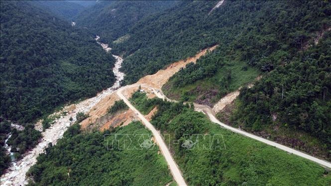 Đèo Khánh Lê thông suốt, đèo Khánh Sơn vẫn tiềm ẩn nguy cơ sạt lở