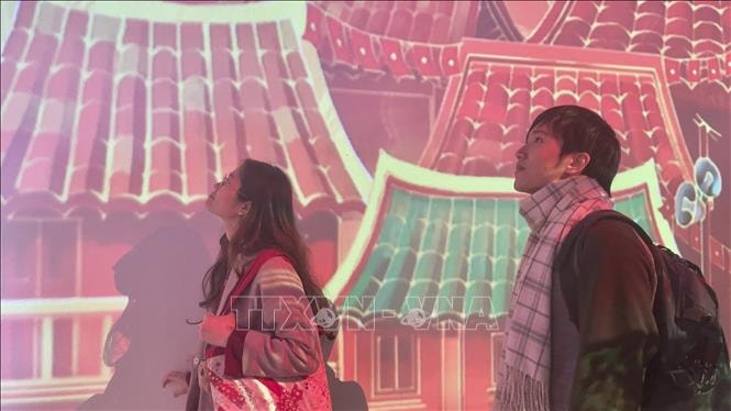 Không gian triển lãm số 'Hà Nội rạng rỡ - Ánh sáng và Di sản'