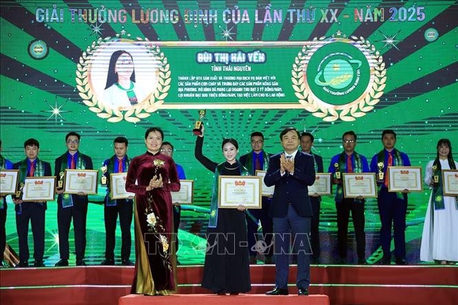 Vinh danh 30 thanh niên nhận Giải thưởng Lương Định Của năm 2025