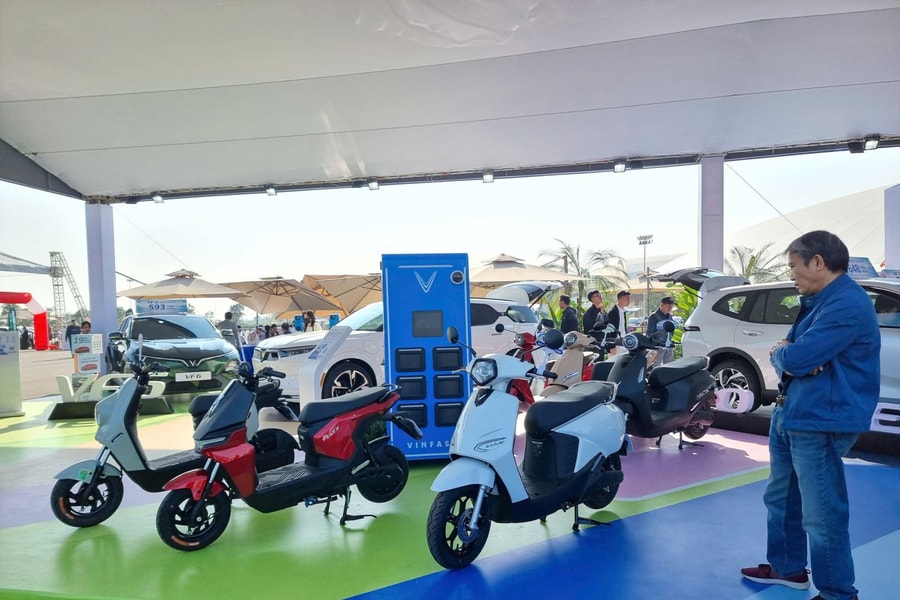 Ứng dụng công nghệ mới thân thiện môi trường phát triển giao thông theo hướng bền vững