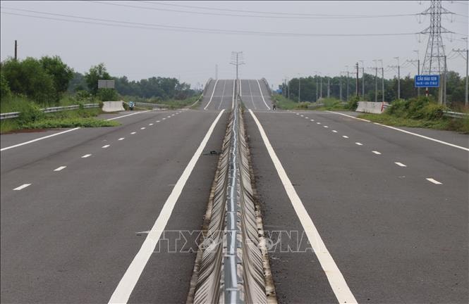 Thống nhất chủ trương đầu tư tuyến cao tốc Nội Bài - Bắc Ninh - Phả Lại