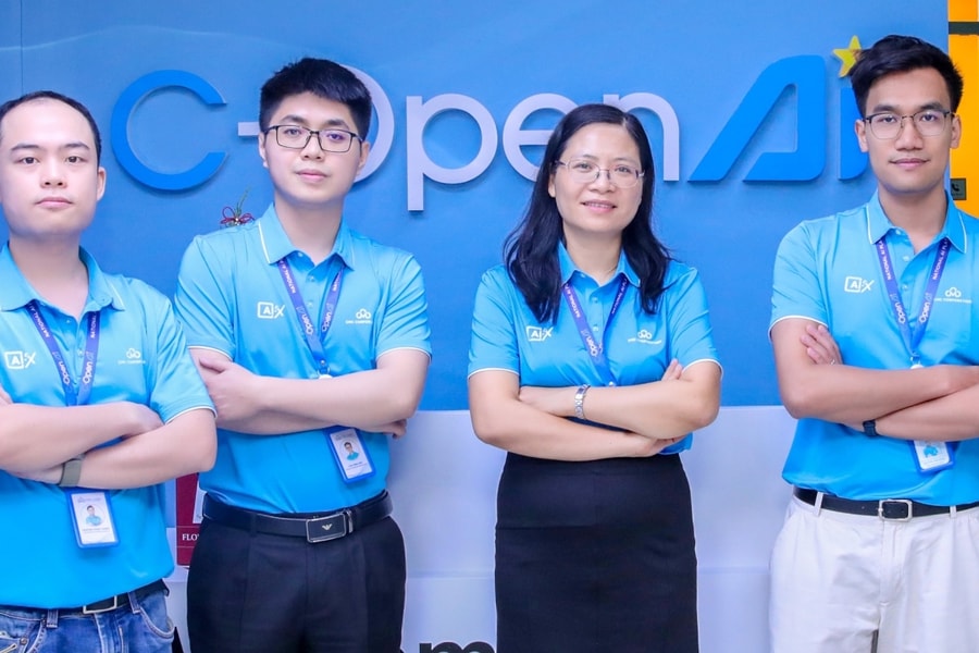 CMC phát triển mô hình ngôn ngữ lớn pháp lý tiếng Việt