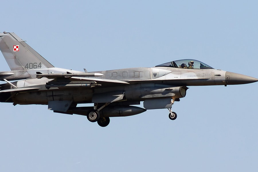 Ba Lan điều tiêm kích giám sát trinh sát cơ Nga