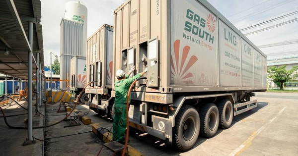 Câu hỏi nóng trong vụ gần 500 xe buýt TPHCM có thể ngừng hoạt động vì thiếu khí