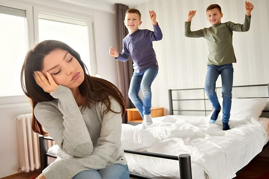 Sai lầm của cha mẹ khi ép con trai phải mạnh mẽ