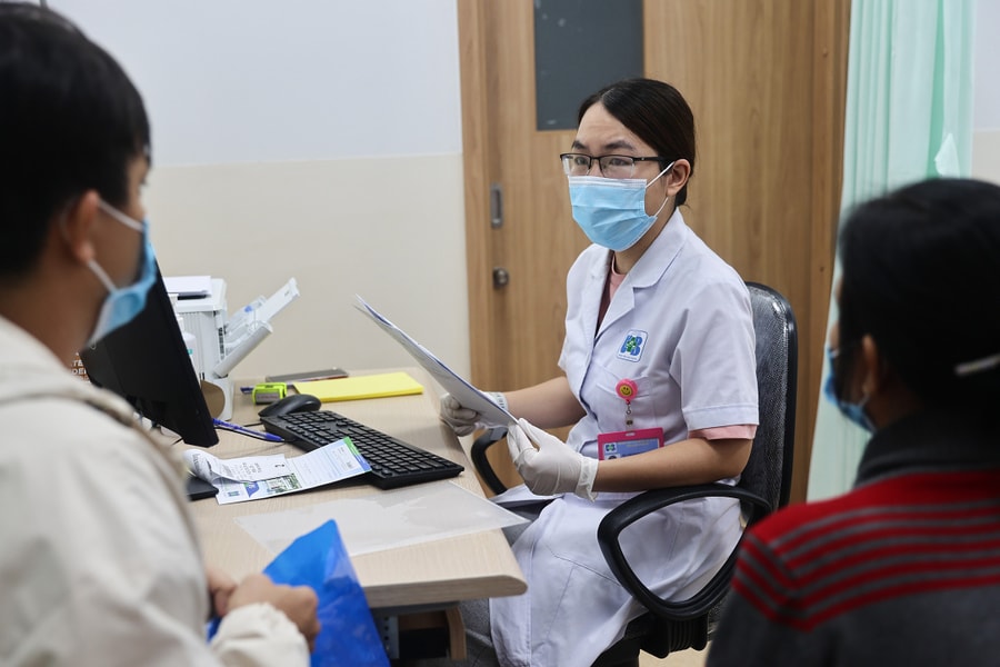 Vì sao ung thư vòm họng gặp ở nam nhiều hơn nữ?