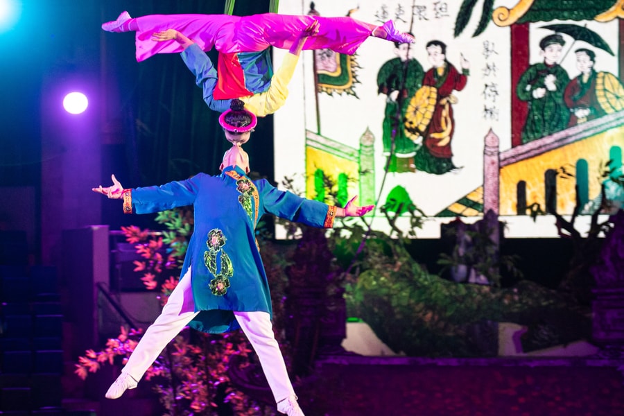 Khi tranh Đông Hồ biết bay lượn trong 'Chuyện nhà Tí'