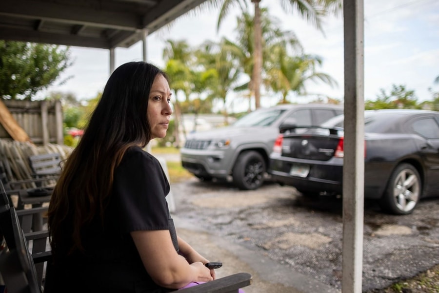 Chủ nhà ở Mỹ bị phạt tiền vì đậu ôtô đè lên cỏ trong đất của mình