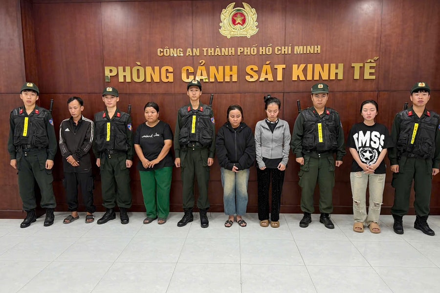 Làm giả hàng trăm nghìn chai dầu gió từ hóa chất công nghiệp