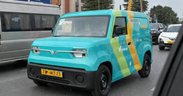 Công ty của ông Phạm Nhật Vượng mở dịch vụ vận tải nội đô, giá cước từ 110.000 đồng/