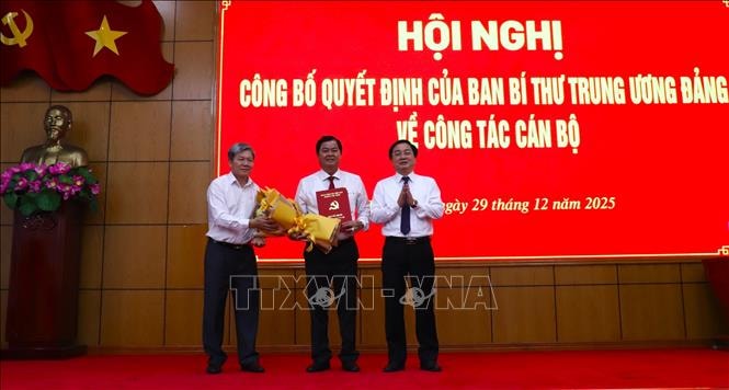 Tỉnh ủy Tây Ninh công bố quyết định về công tác cán bộ