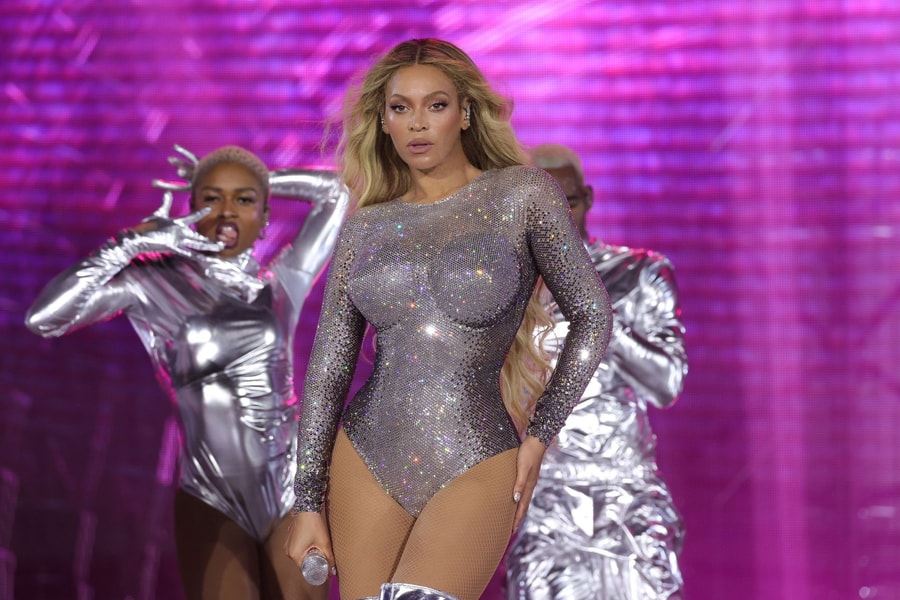 Beyoncé thành tỷ phú