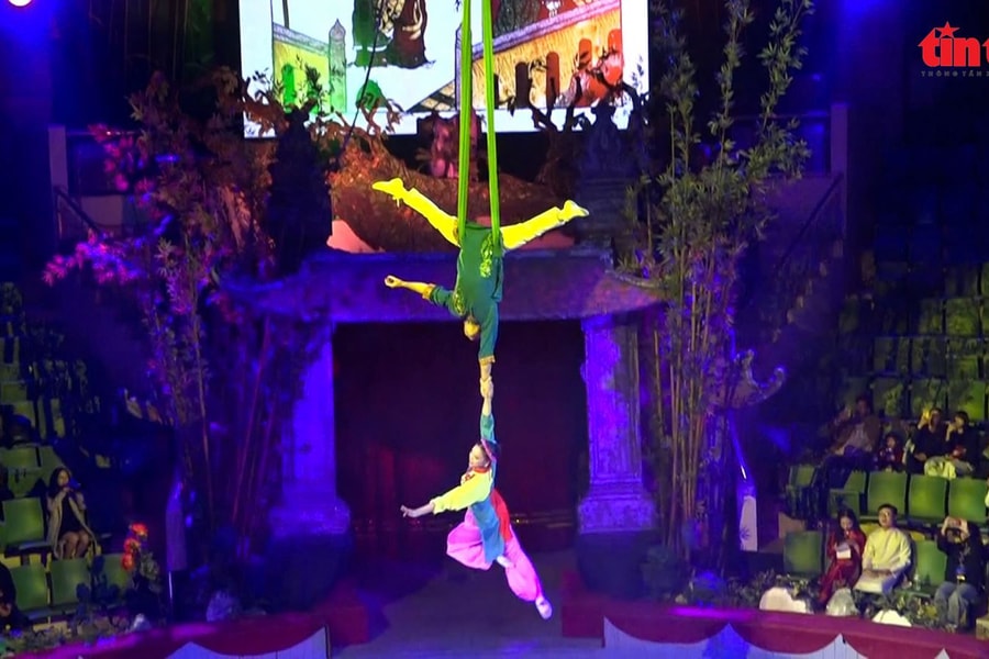 Gen Z đánh thức ký ức làng tranh dân gian qua ‘Xiếc họa Đông Hồ’