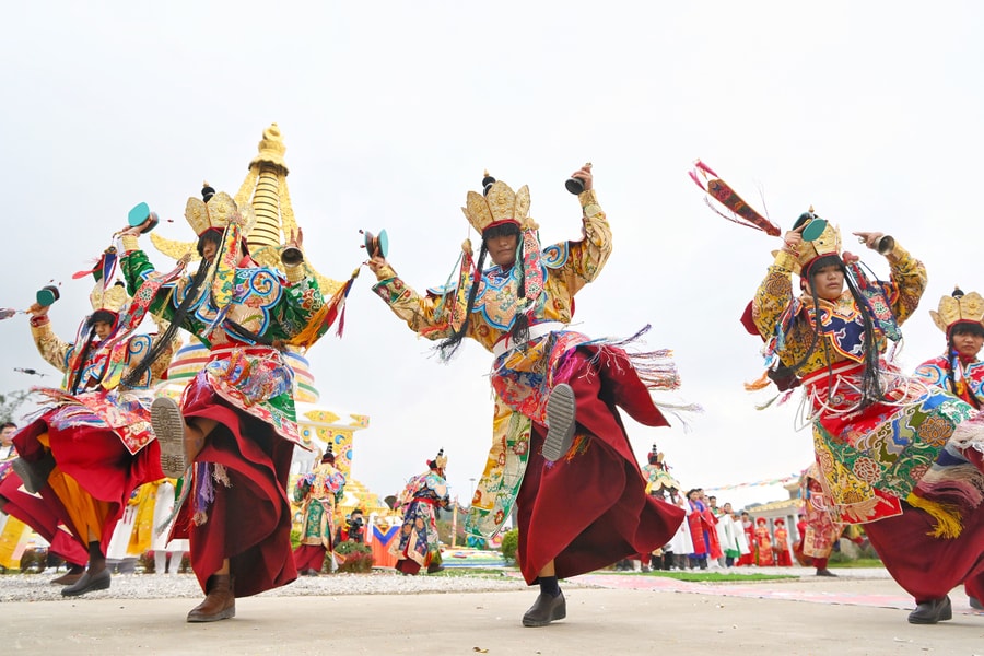 Khai đàn pháp hội tại bảo tháp Mandala Tây Thiên