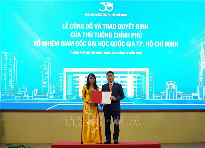 GS-TS Nguyễn Thị Thanh Mai làm Giám đốc Đại học Quốc gia TP Hồ Chí Minh