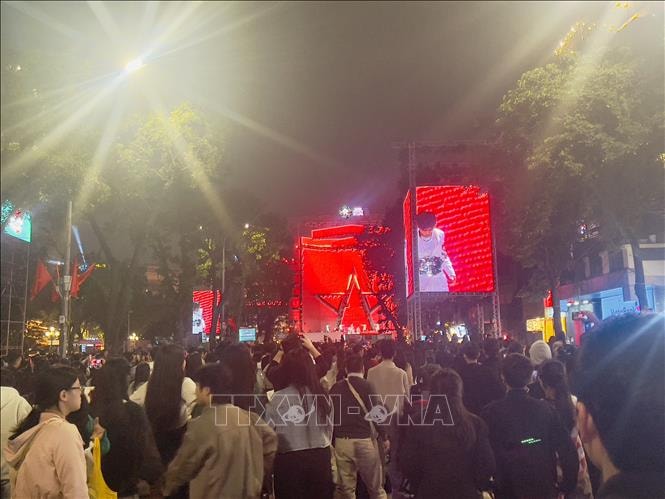 Chào năm mới 2026: Hà Nội của tiếp nối, bứt phá và vươn xa