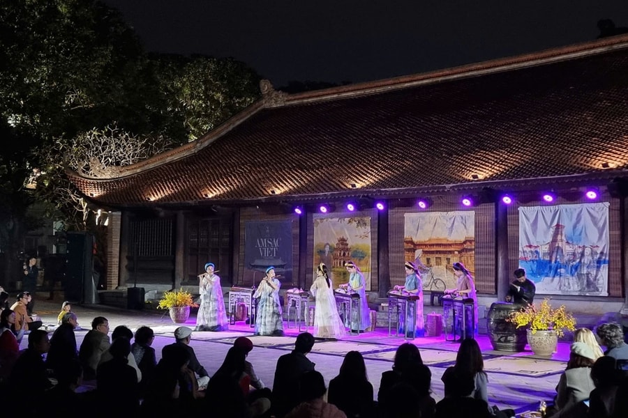 Khám phá đêm Văn Miếu – Quốc Tử Giám qua ‘Âm sắc Việt'