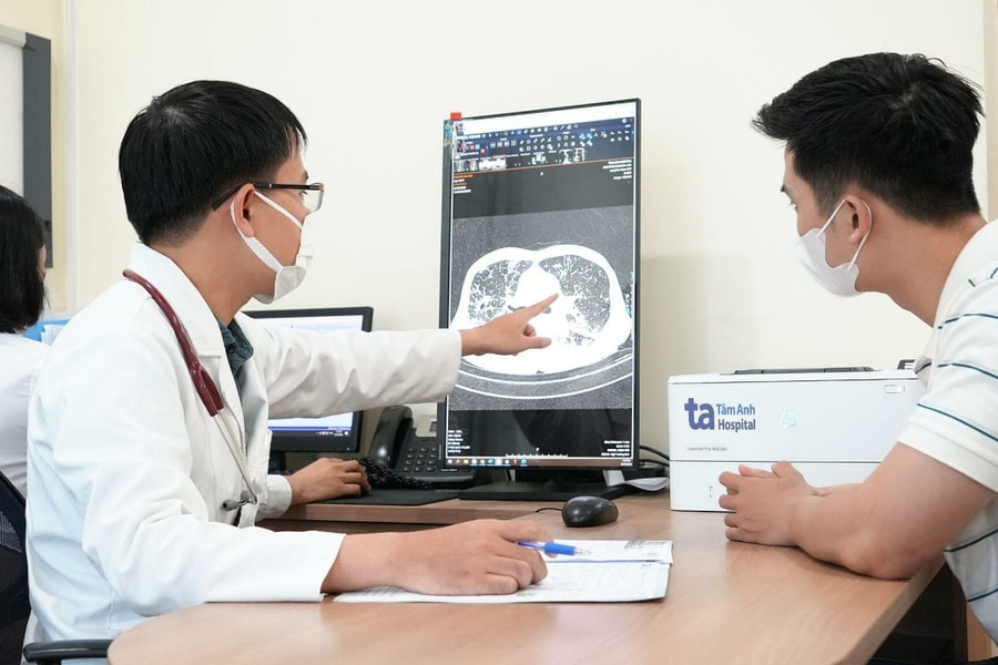 5 biến chứng do tràn máu màng phổi