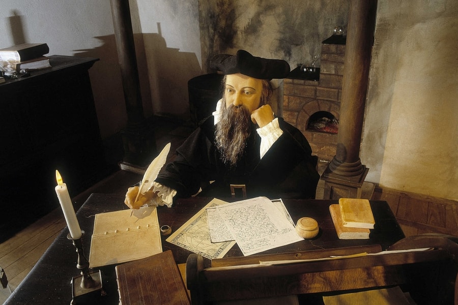 Nhà tiên tri Nostradamus dự đoán thế giới năm 2026