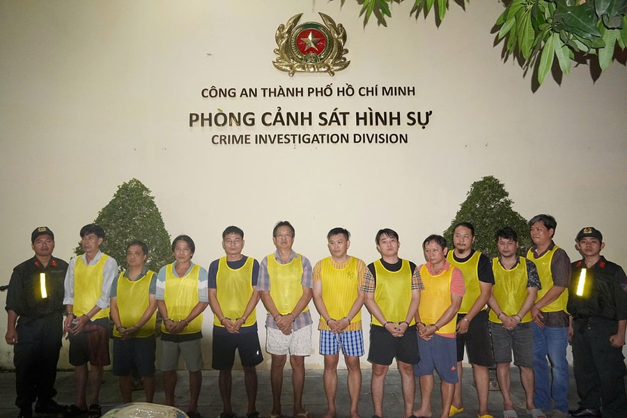 24 người bị bắt trong đường dây cá độ bóng đá ở TP HCM