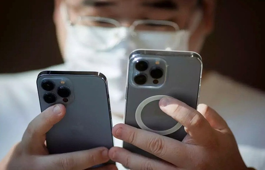 U50 'lên cơn vật' sau một ngày thiếu Facebook, Tiktok