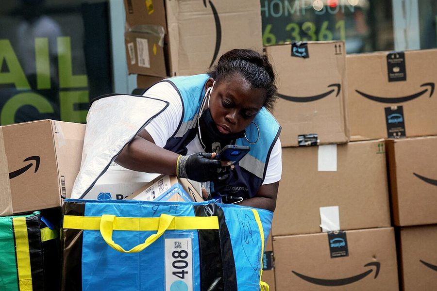 'Trả hàng hoàn tiền' - phương thức mua sắm gây ô nhiễm