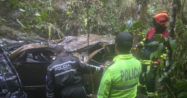 Xe ô tô lao xuống vực sâu, 3 người tử vong tại chỗ