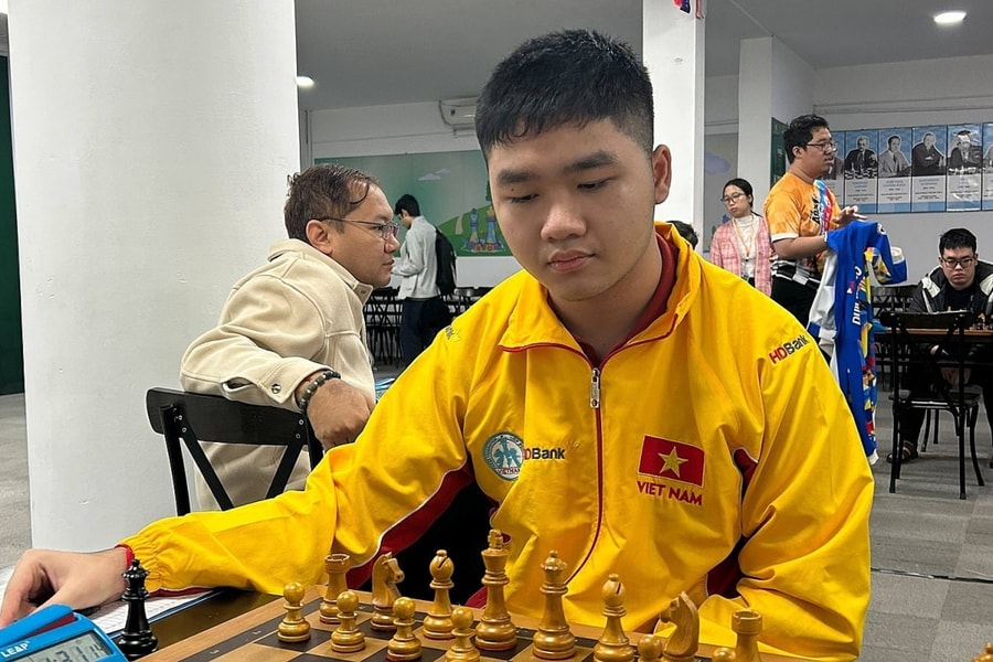 Kỳ thủ 16 tuổi trở thành Kiện tướng Quốc tế