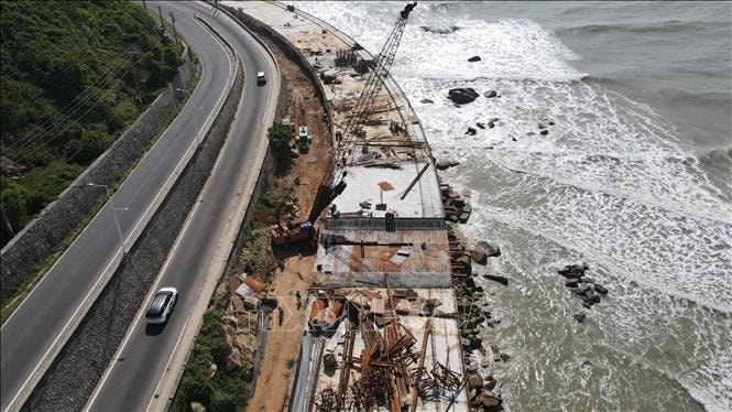 Đẩy nhanh tiến độ tuyến đường ven biển Vũng Tàu - Bình Thuận