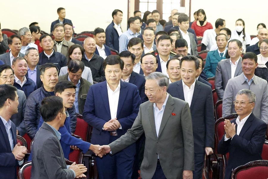 Xây dựng nhà nước pháp quyền, thể chế hóa, hoàn thiện và phát triển đất nước