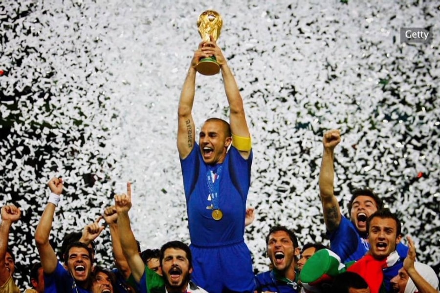 5 huyền thoại gây bất ngờ khi làm HLV đội bóng nhỏ