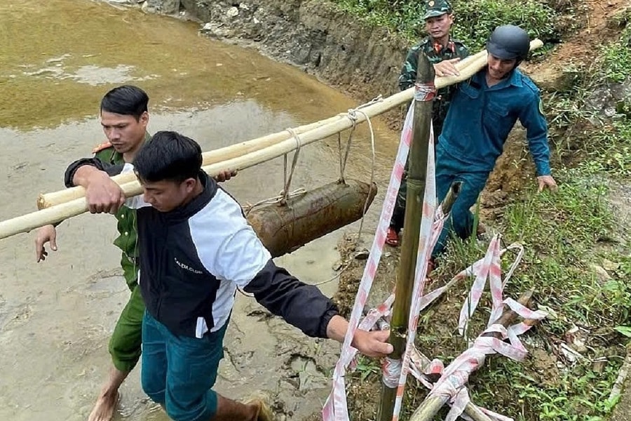 Phát hiện đạn cối, rocket trong rẫy keo