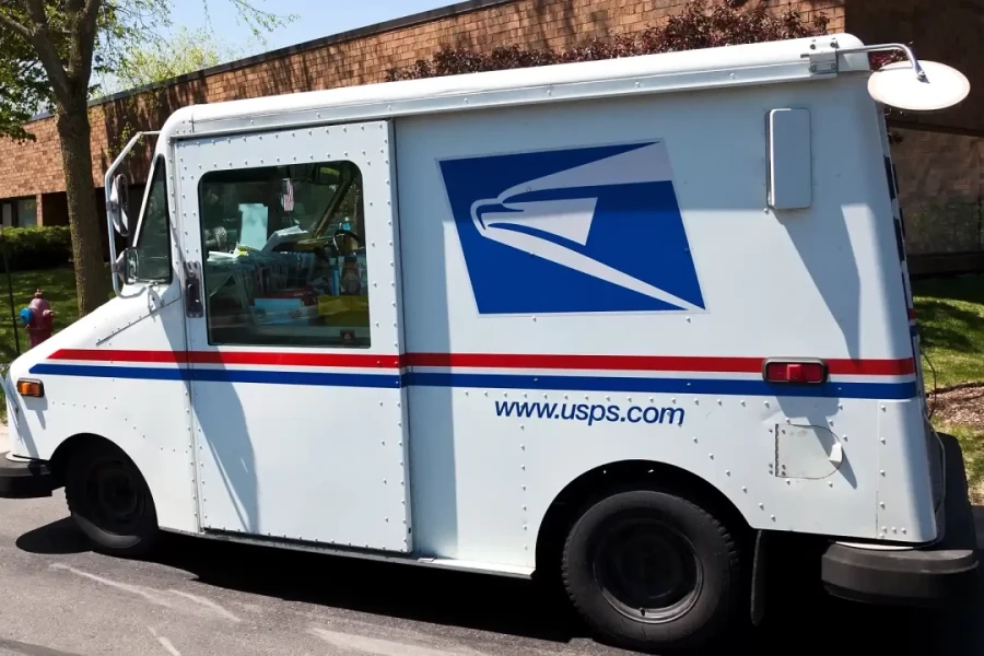 Shipper Mỹ tông ôtô vào bé 10 tuổi vì tưởng nhầm lấy trộm hàng