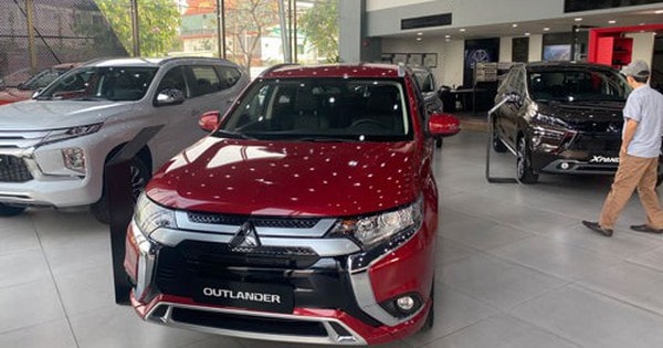 Chính thức giảm 6 triệu đồng lệ phí khi đăng ký xe ô tô ở Hà Nội và TPHCM